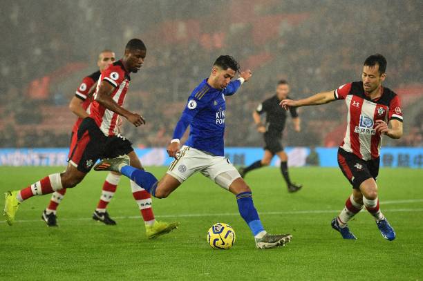 足球的一部 足球的一部